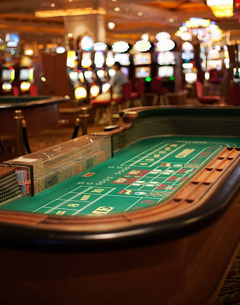 babe slot mobile app interface showing live dealer and sportsbook